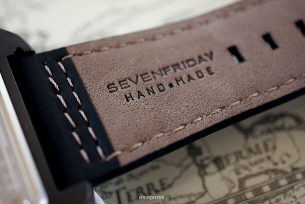 bracelet de la Q3/01