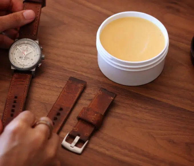 enlever rayures montre