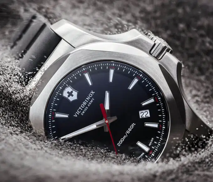 montre indestructible