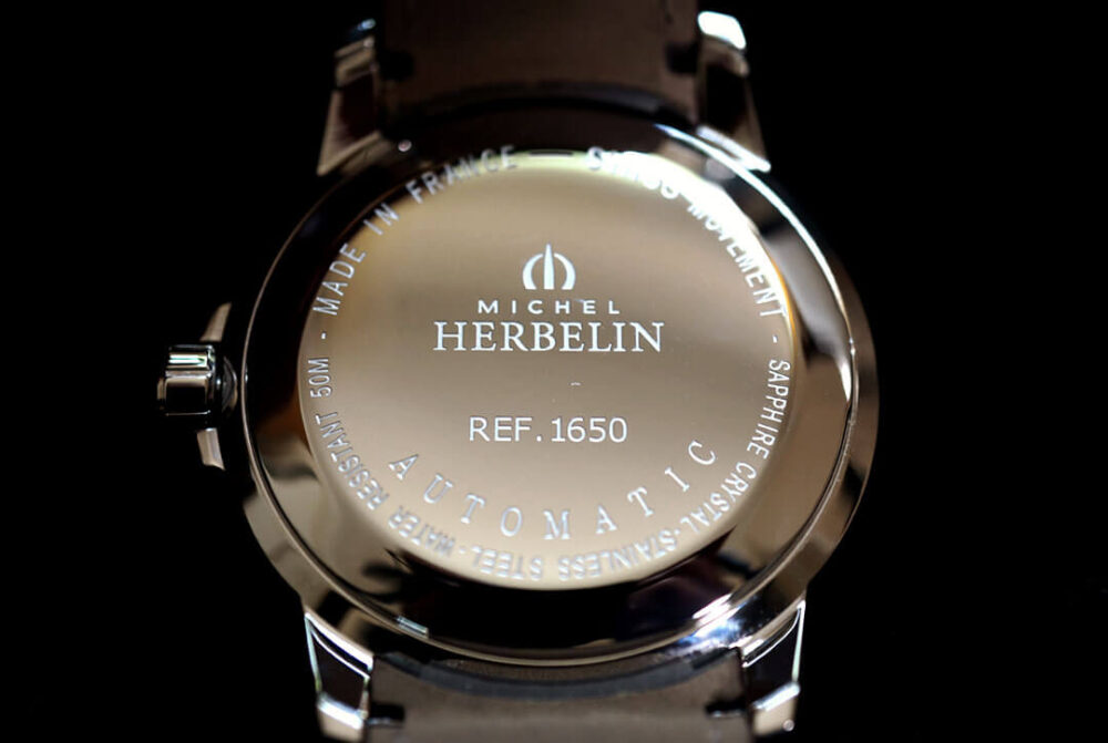 fond de boite ambassade