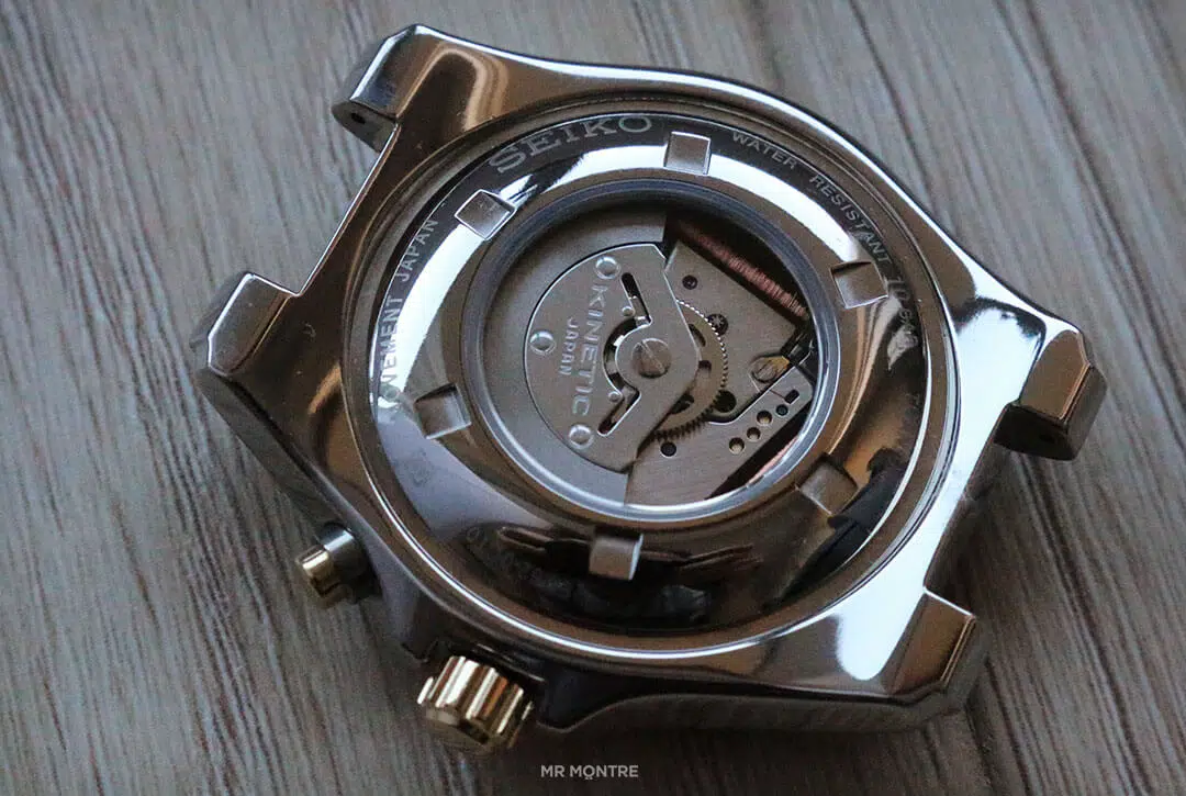 mouvement seiko kinetic SKA495P1