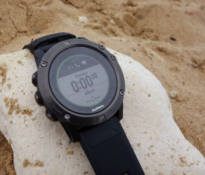 Fenix 5X dans le sable