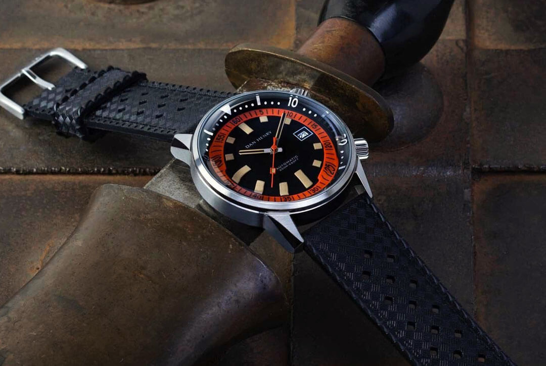 dan henry 1970 automatic diver watch