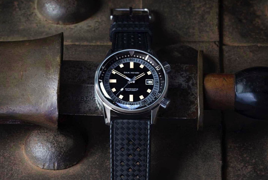dan henry 1970 automatic diver watch