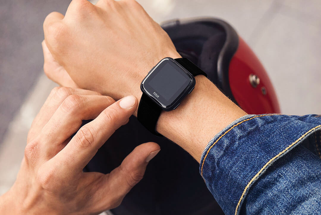 Fitbit Versa, la nouvelle montre-coach connectée