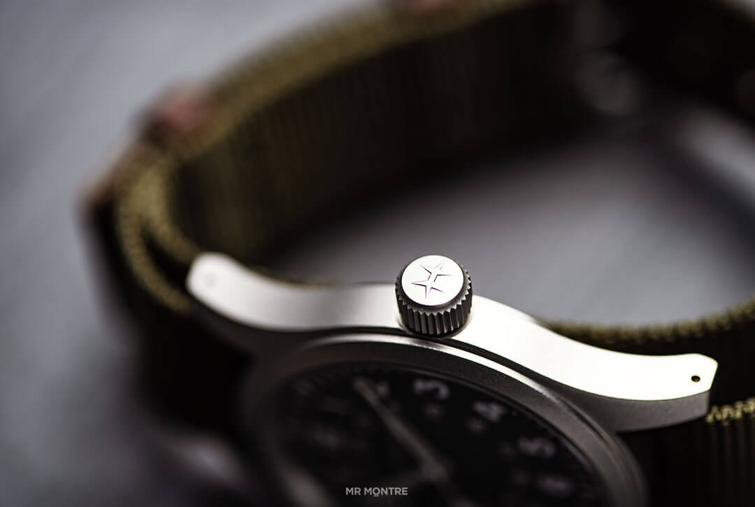 flan de l'hamilton khaki field mecanique