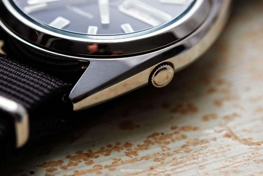 couronne de la seiko 5 snxs77k