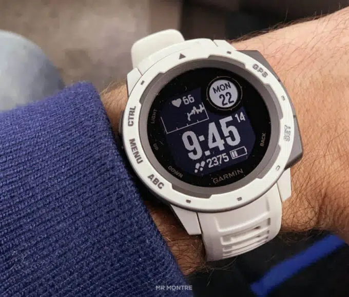 garmin instinc couverture
