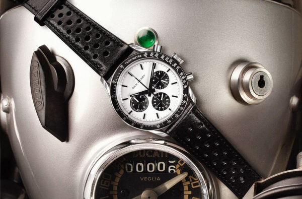 Dan Henry 1962 Racing Chronograph : Nostalgie horlogère