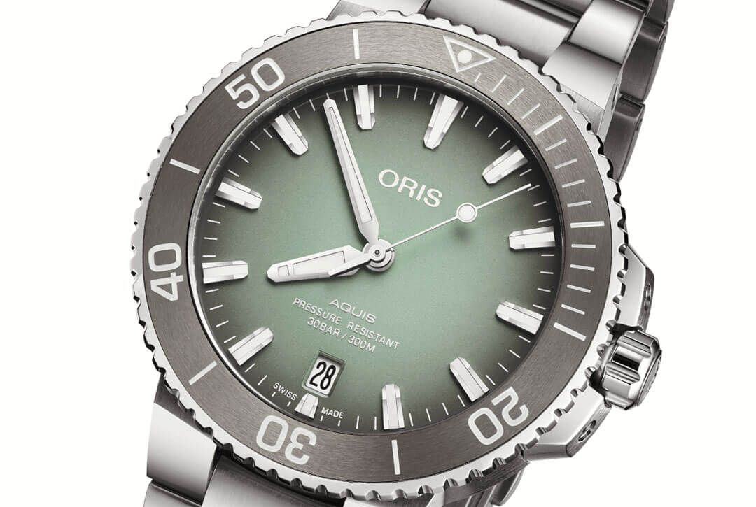 Oris Aquis Date, un vent de fraîcheur mentholée au poignet