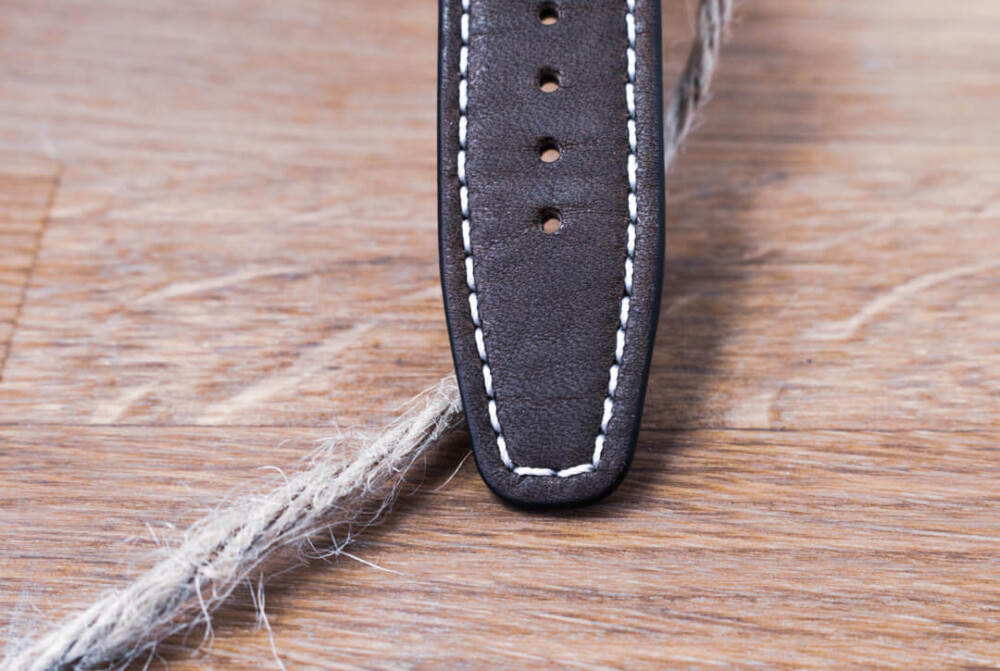 bracelet cuir citizen nj0100-11e