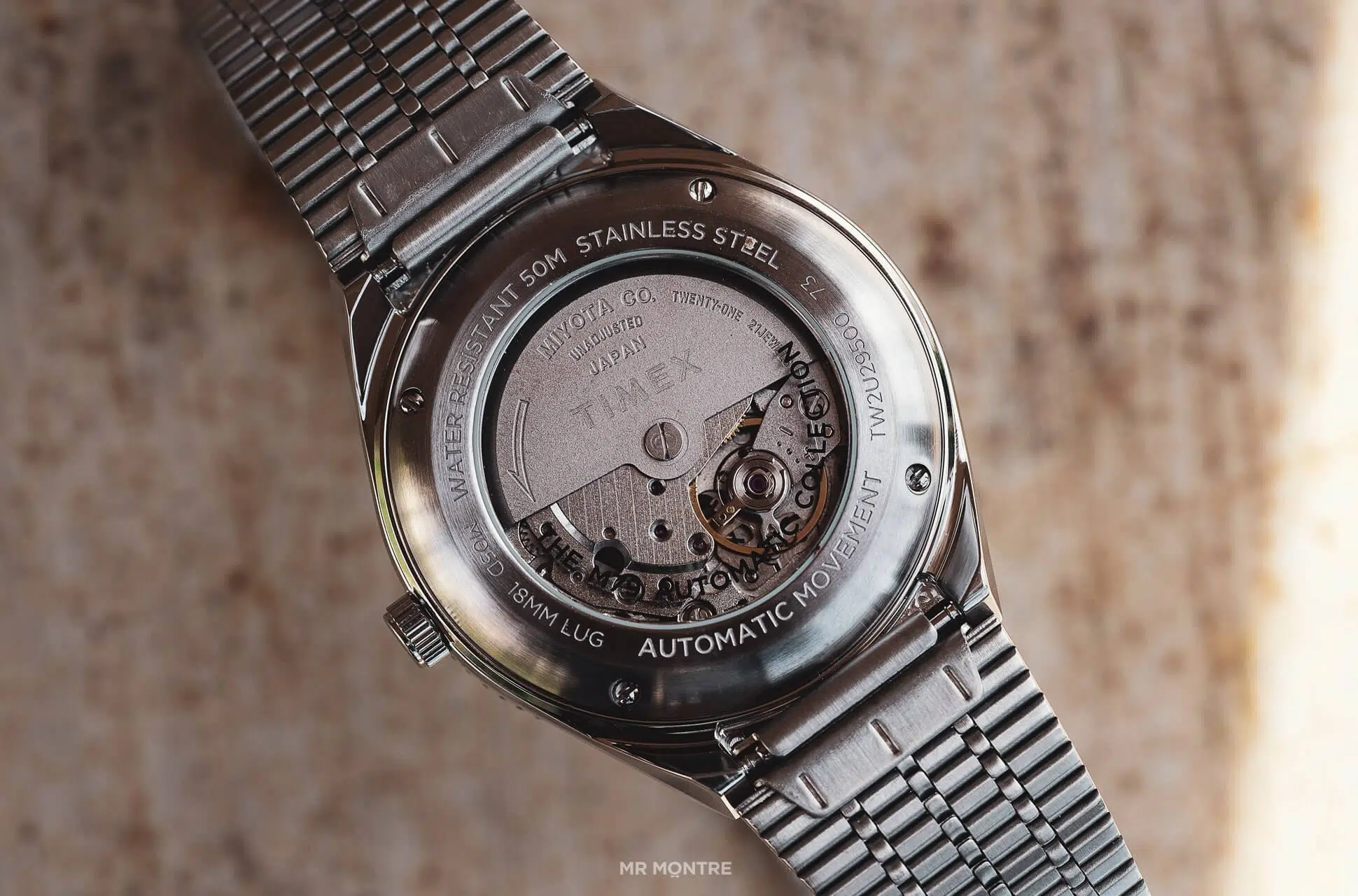 fond de boite timex m79