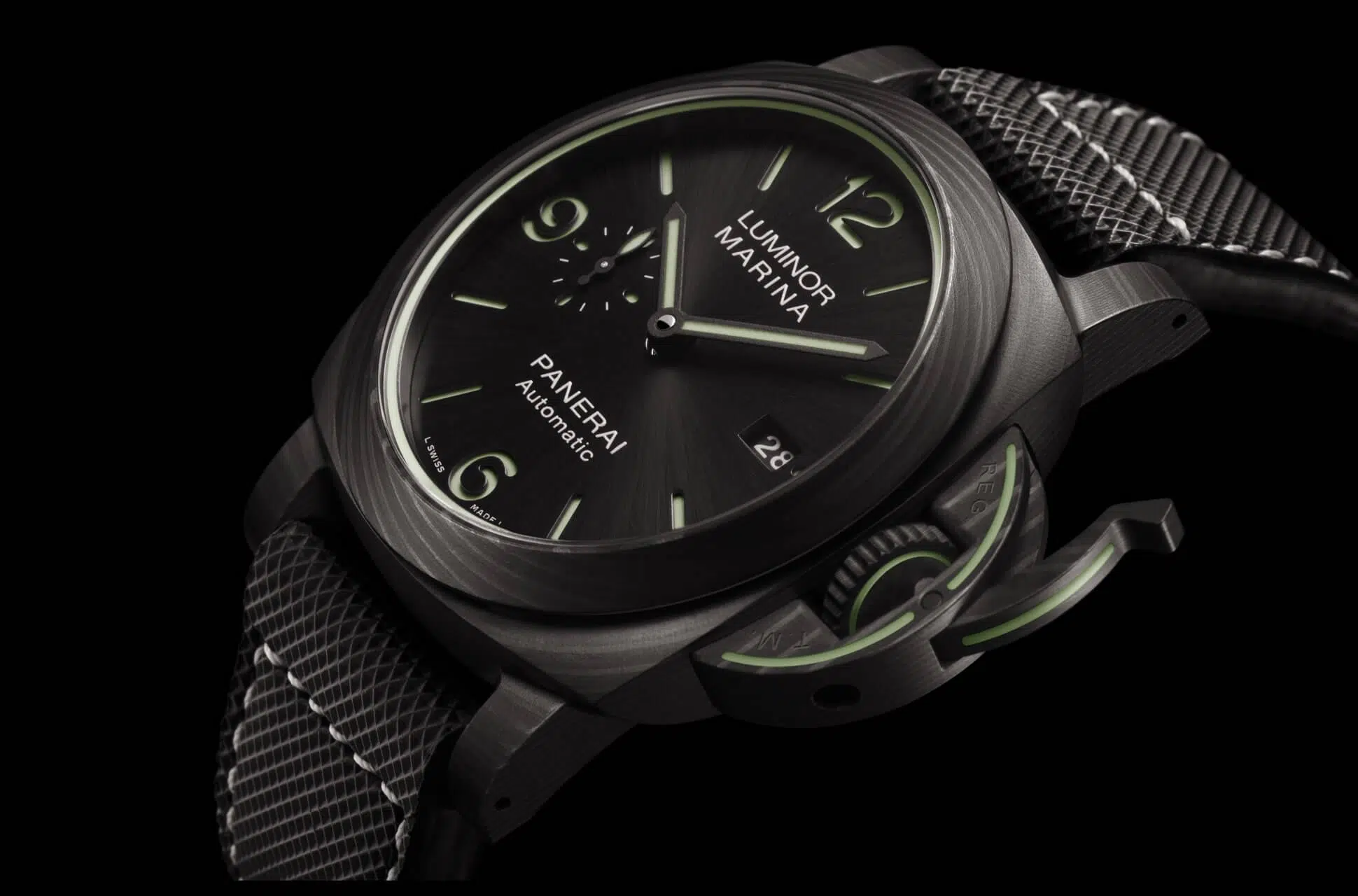 Panerai Luminor Marina Carbotech (PAM01118)