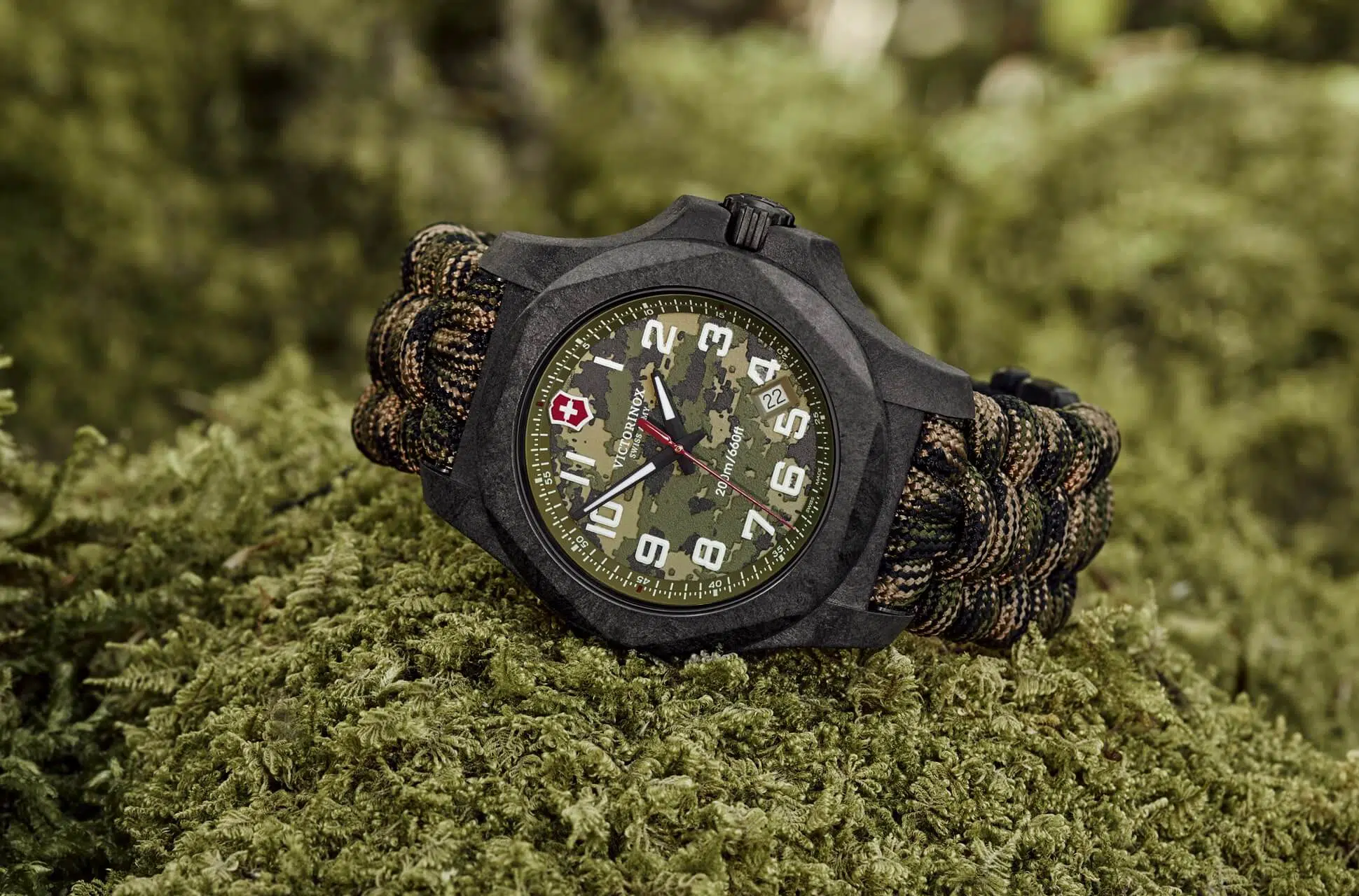 Лучшие боевые часы. Тактические часы. Тактические часы на руке. Тактические часы Вьетнам. Тактические часы с браслетом из паракорда "Swiss Army".