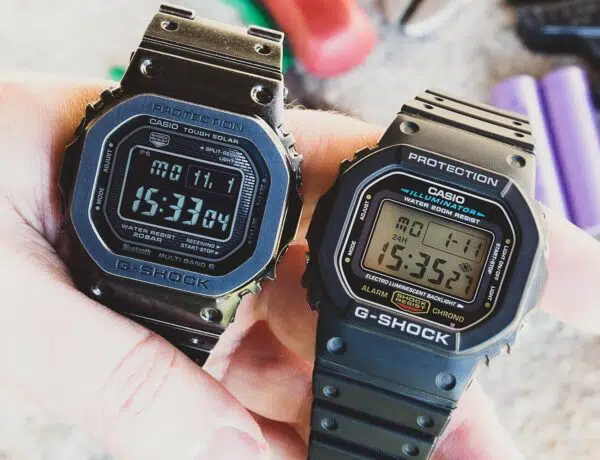 Des montres Casio G-SHOCK : Affichage positif vs négatif