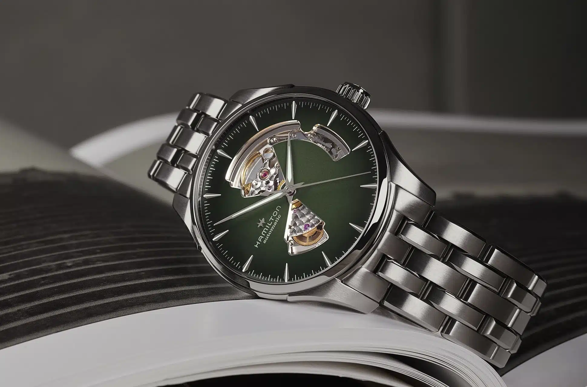 hamilton jazzmaster openheart une min