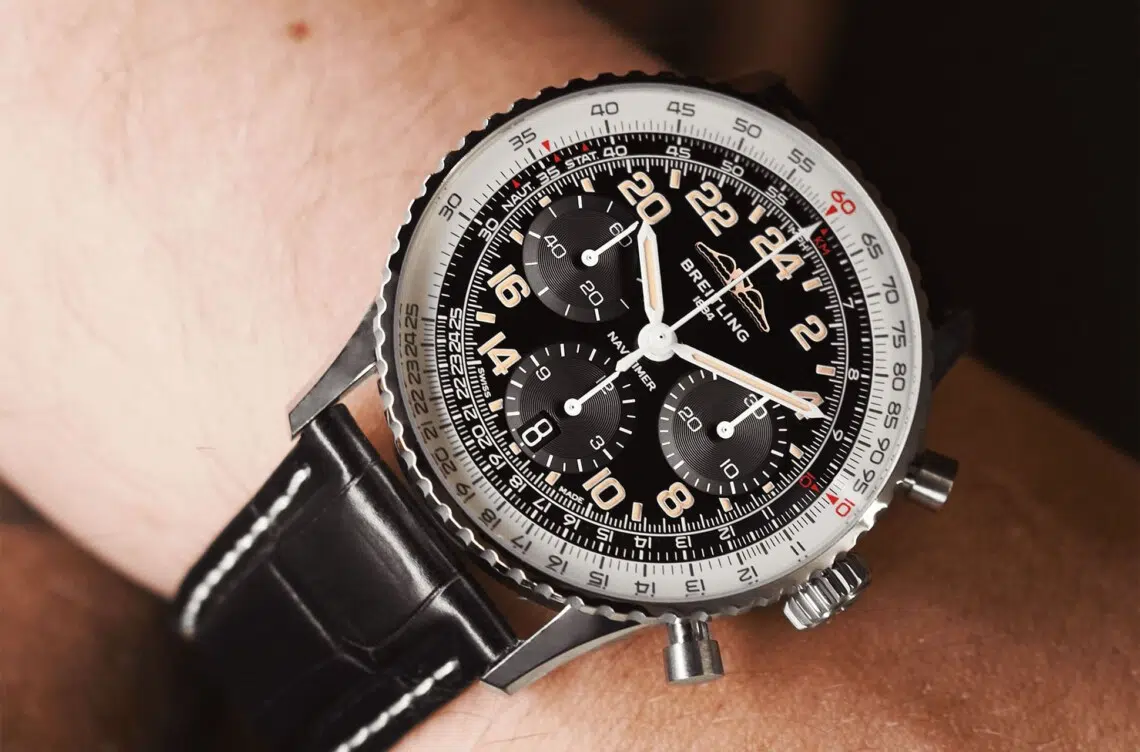 breitling navitimer cosmonaute une min