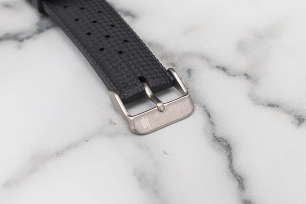 montre lip nautic 3 collaboration ocarat boucle ardillon