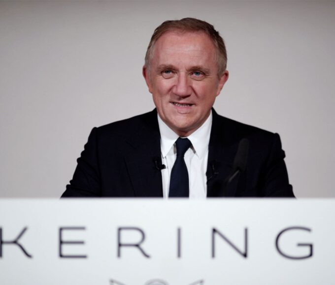 pinault kering une min