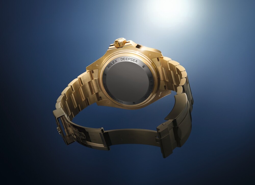 m136668lb 0001 2401jva 002 cmjn