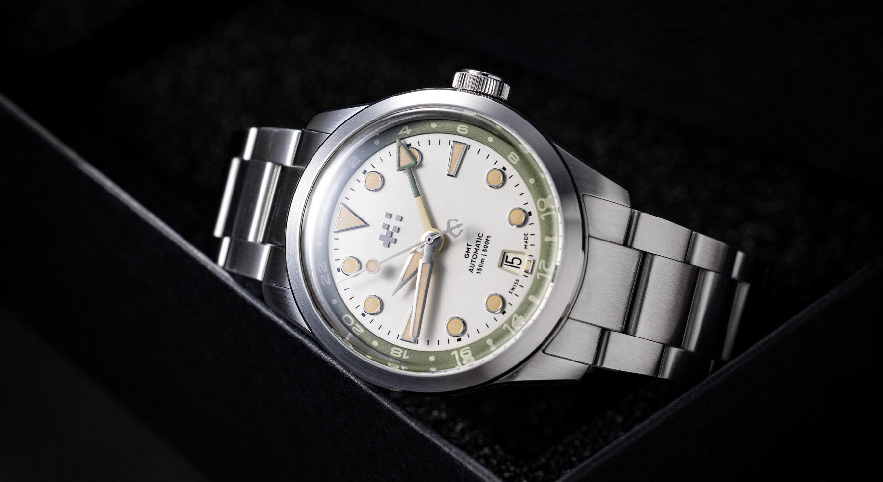 christopher ward c65 dune gmt 19