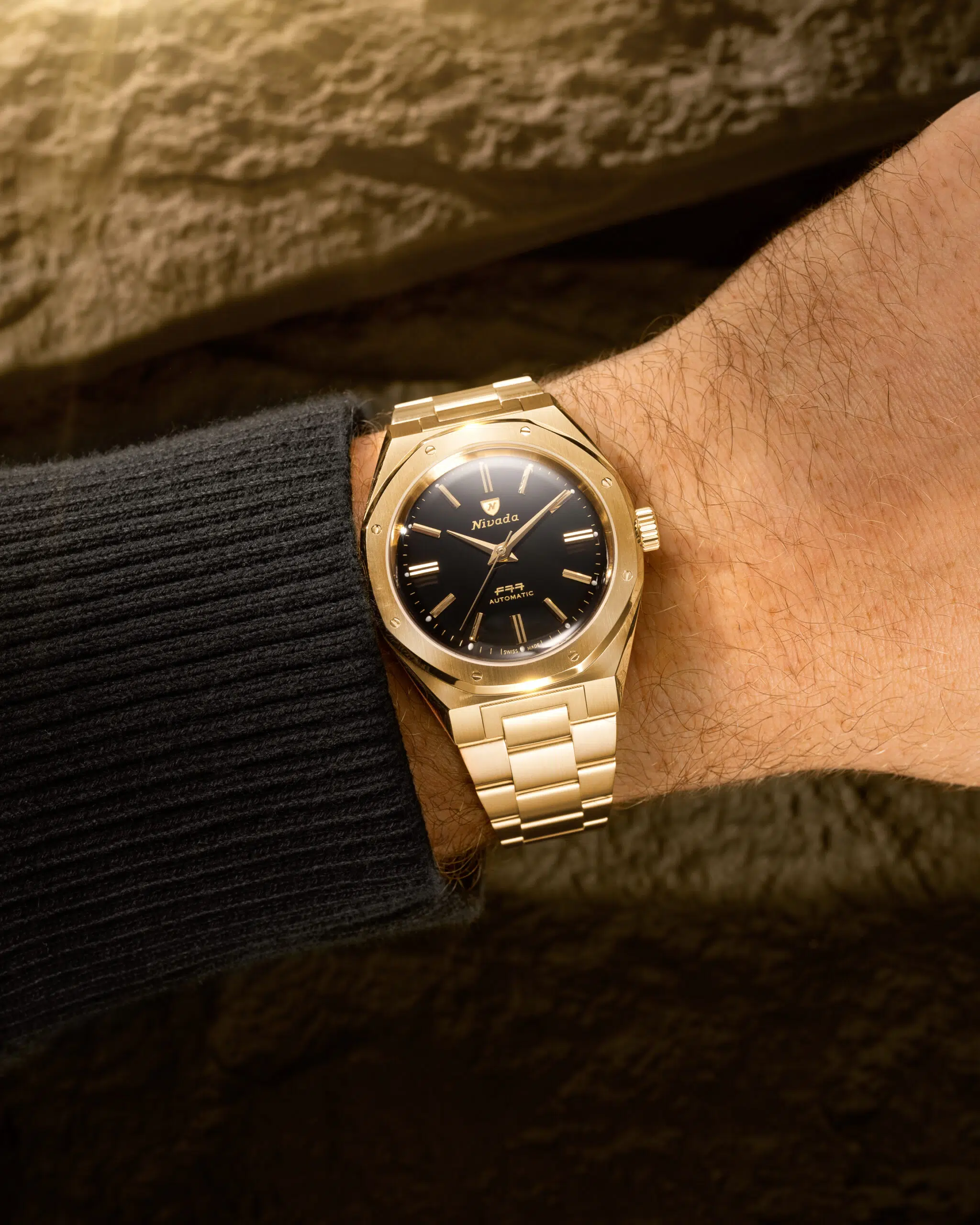 f77 gold wristshot