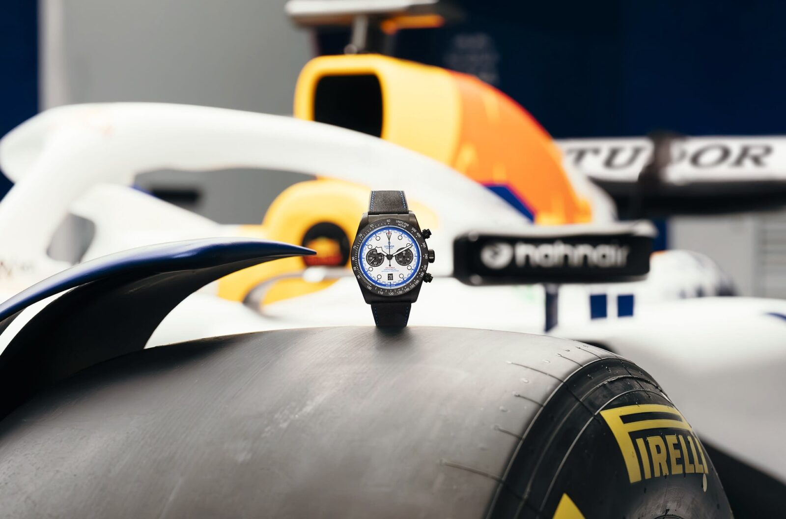 tudor np25 blackbaychrono carbon25 lifestyle une min