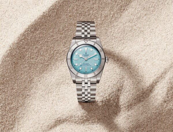 tudor black bay 54 lagoon blue une min