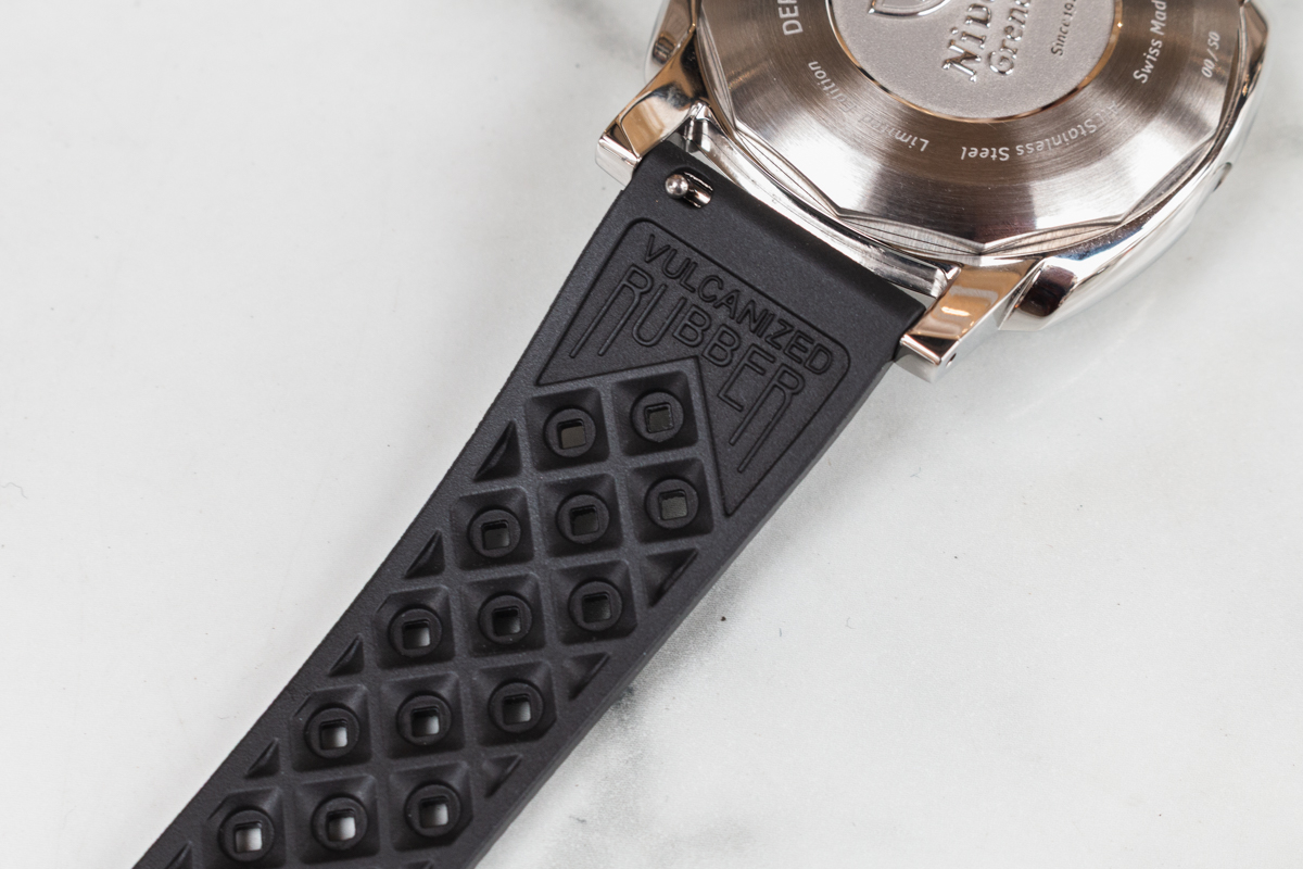 nivada depthmaster coral ocarat bracelet caoutchouc tropic arriere