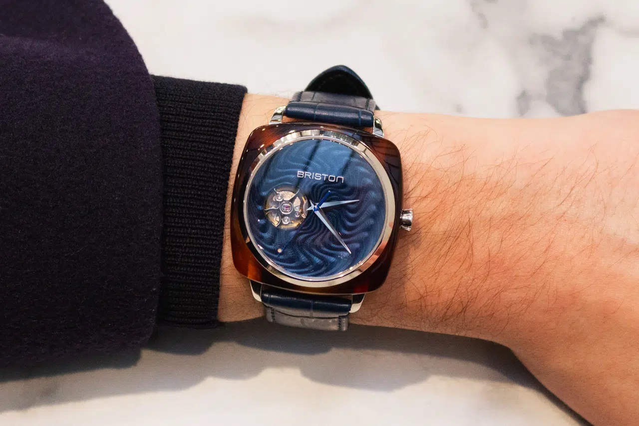 briston blubmaster iconic spiral bleu email grand feu x ocarat cadran et aiguilles