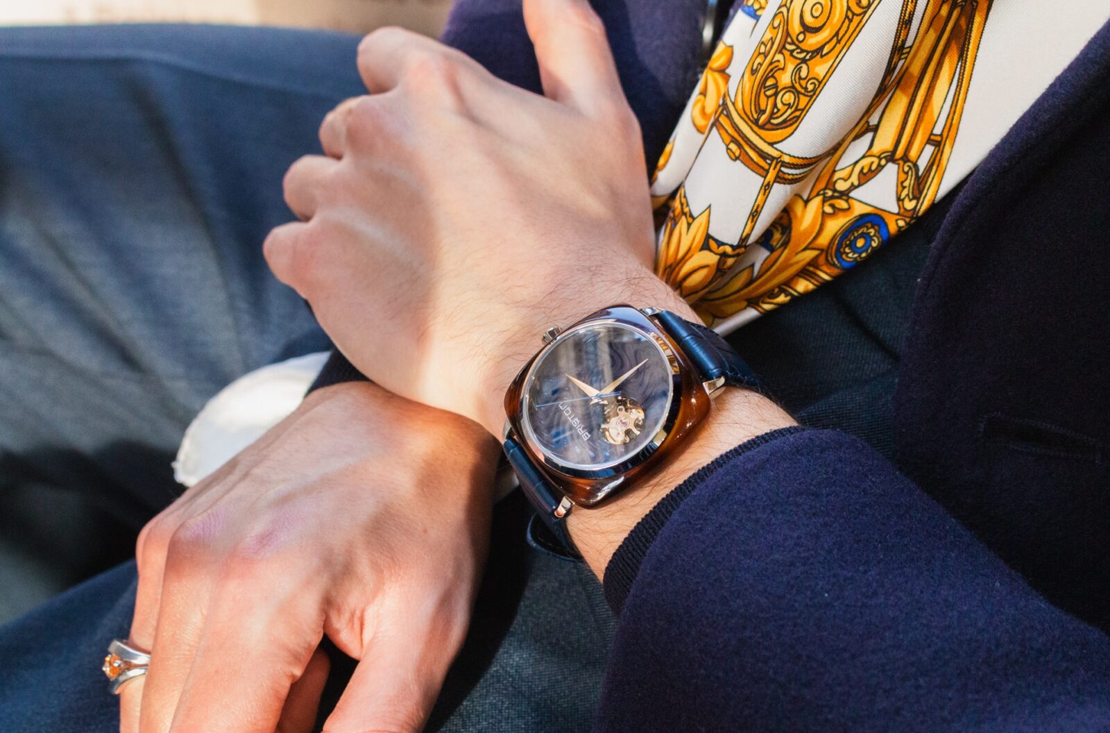 briston blubmaster iconic spiral bleu email grand feu x ocarat test et avis mr montre