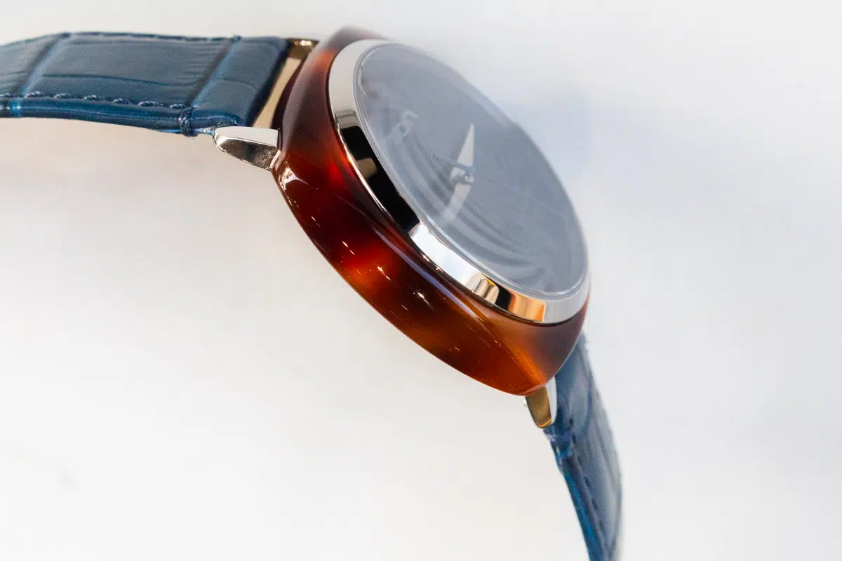 briston blubmaster iconic spiral bleu email grand feu x ocarat tranche gauche epaisseur details