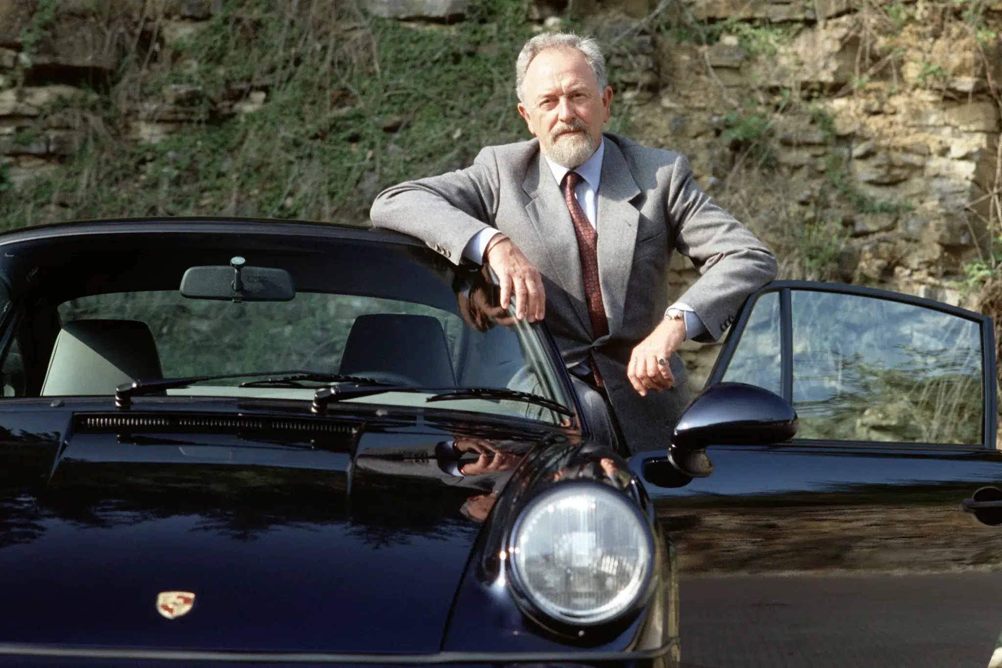Ferdinand Alexander Porsche, à côté du Porsche 911
