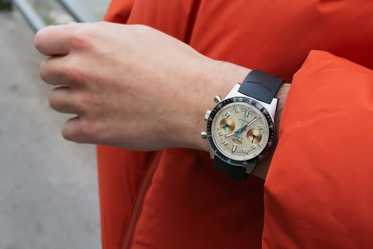 vulcain skindiver chronograph sable et azur x ocarat bracelet caoutchouc