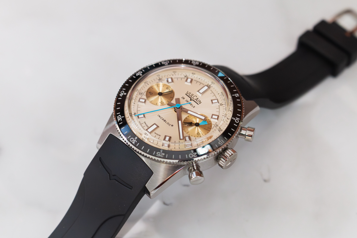 vulcain skindiver chronograph sable et azur x ocarat cadran et aiguilles